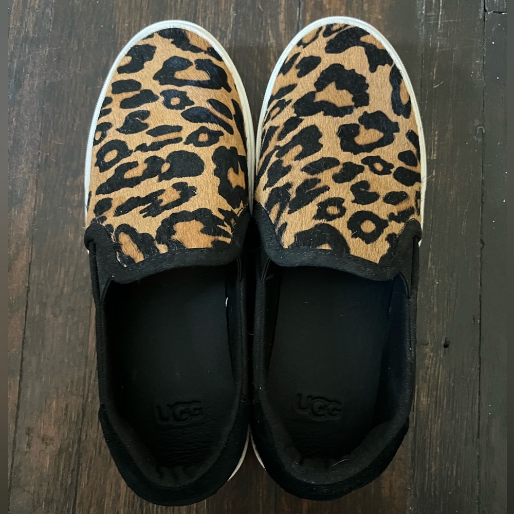UGG Women's Cahlvan Sneaker